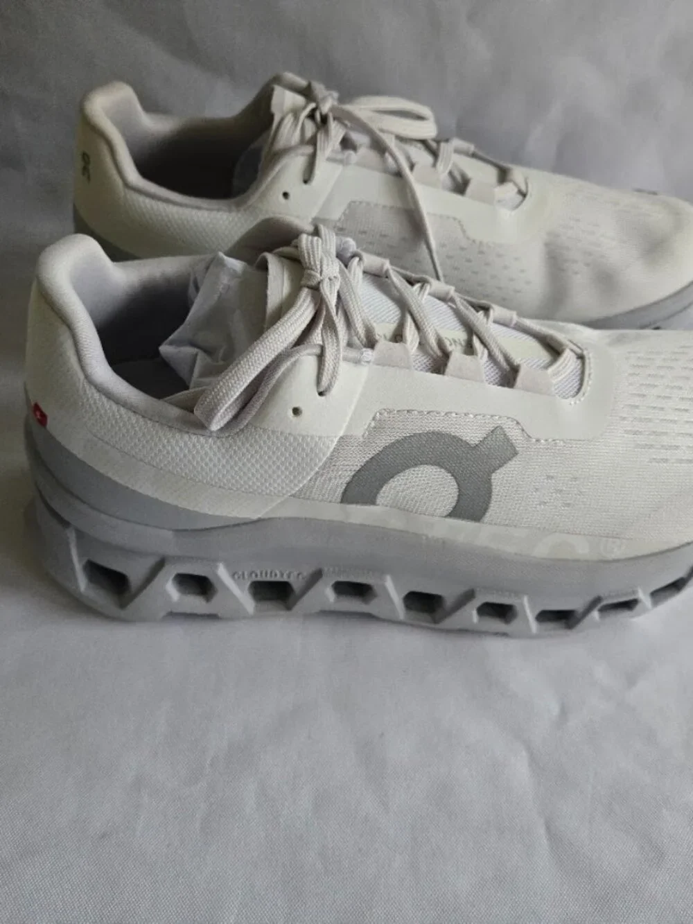 On Cloudmonster Mens Running Shoe Sneakers - White Glacier - Mens size 8.5 M NEW